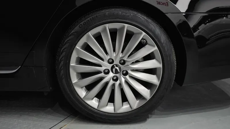 Hyundai Equus