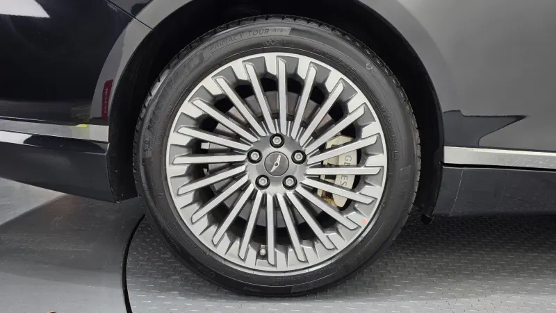 Genesis Electrified G80