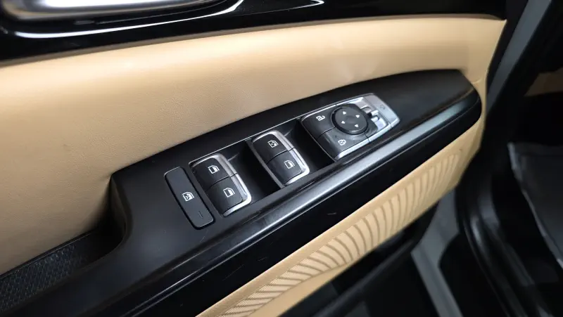 Kia Carnival 2022 - фото 40