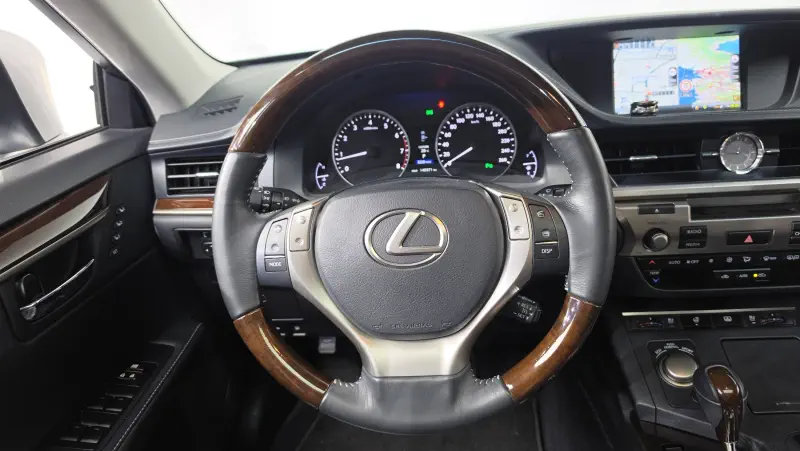 Lexus ES350