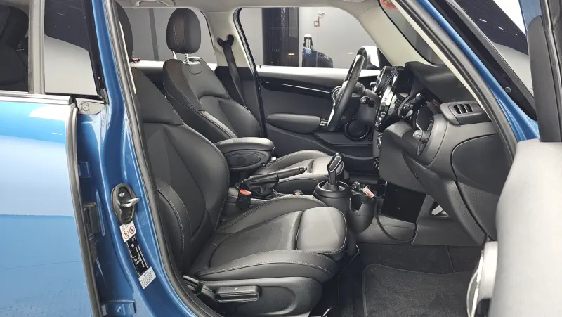 MINI Hatch