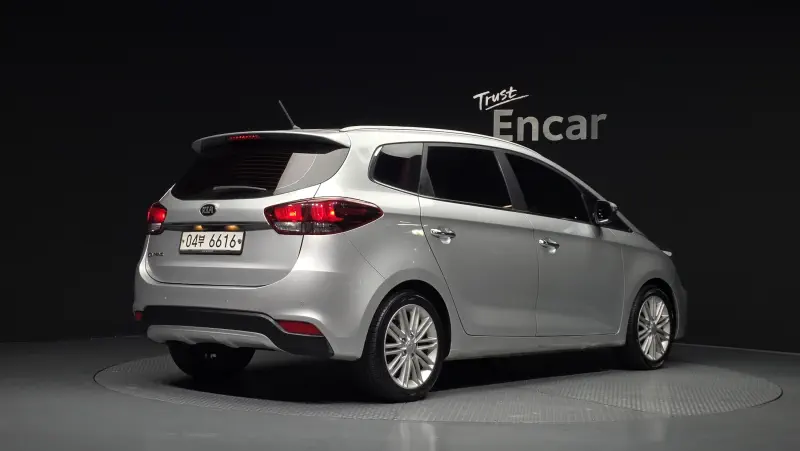 Kia Carens