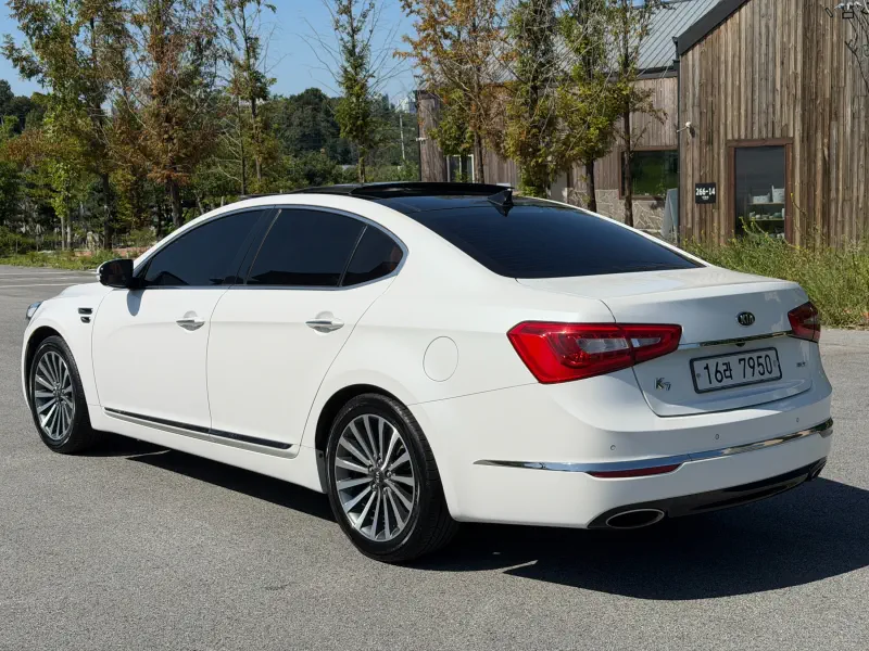 Купить Kia K7 Gyeonggi из Кореи