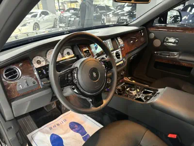 Rolls-Royce GHOST