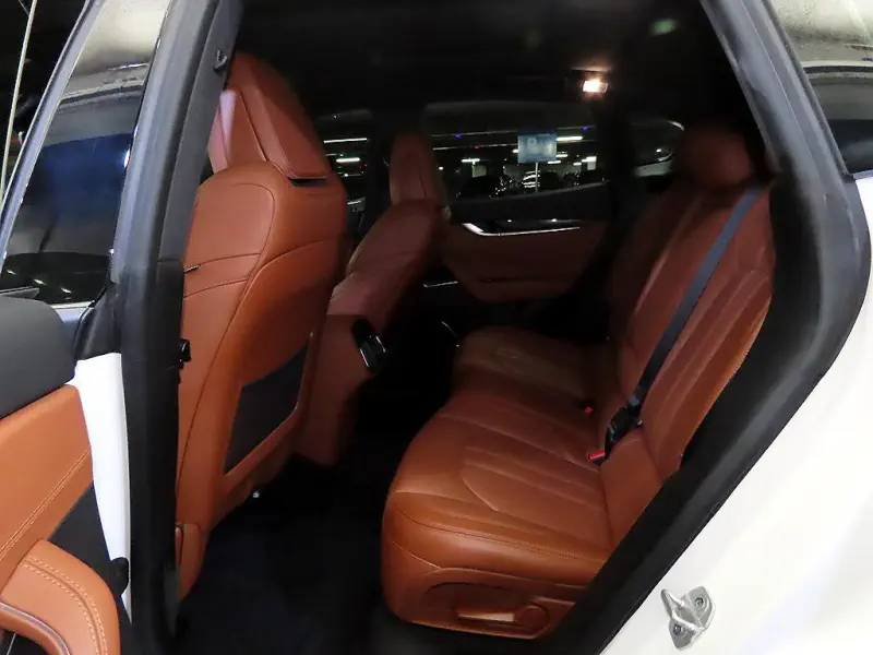 Купить Maserati Levante Gyeonggi из Кореи