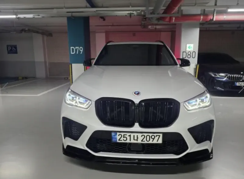 BMW X5M 2021 - фото 1