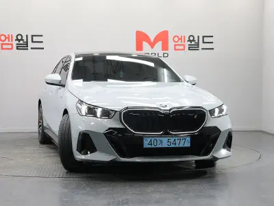 BMW i5