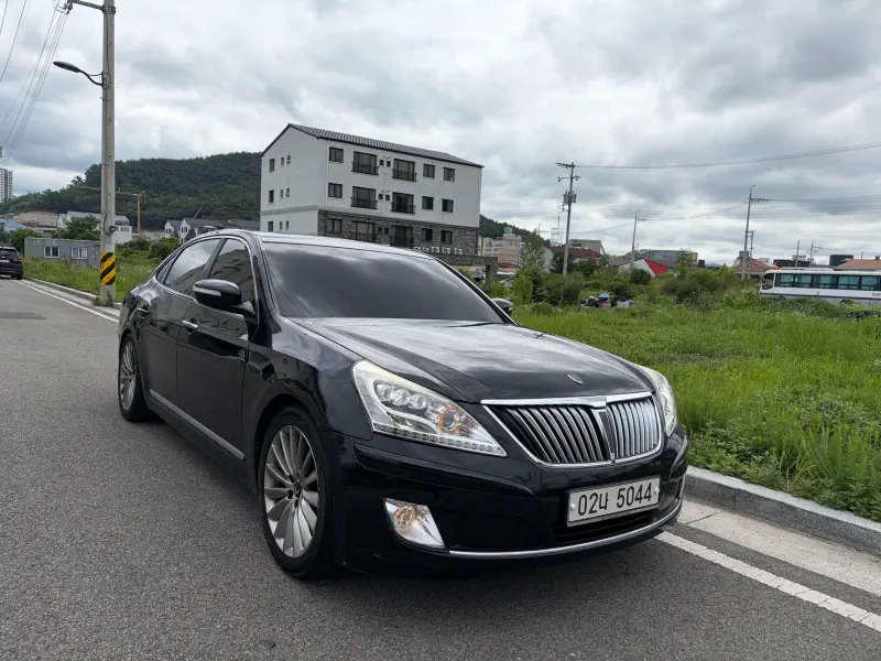 Hyundai Equus