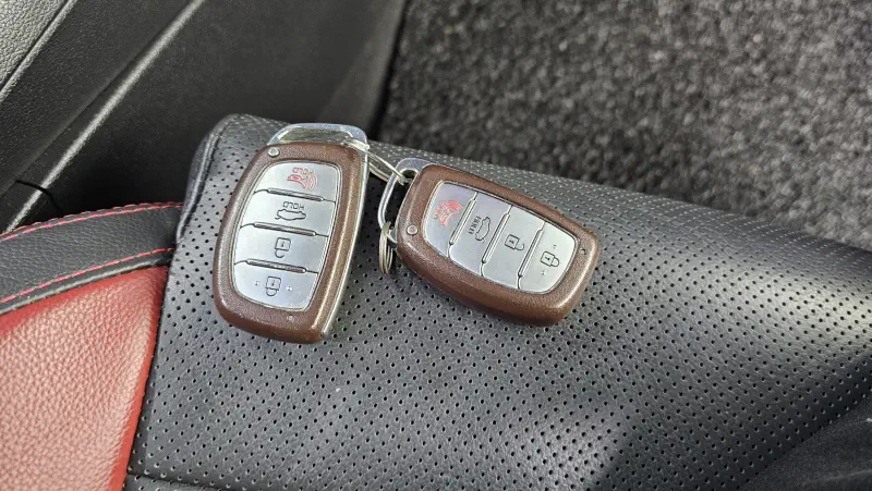 Hyundai AVANTE 2016 - фото 29