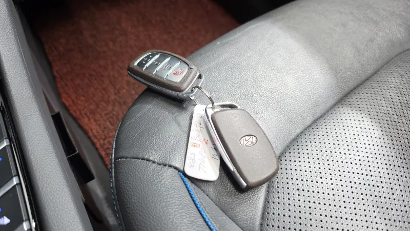 Hyundai Ioniq 2016 - фото 16