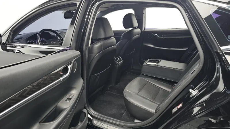 Hyundai Grandeur 2018 - фото 11