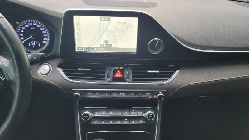 Hyundai Grandeur 2016 - фото 12