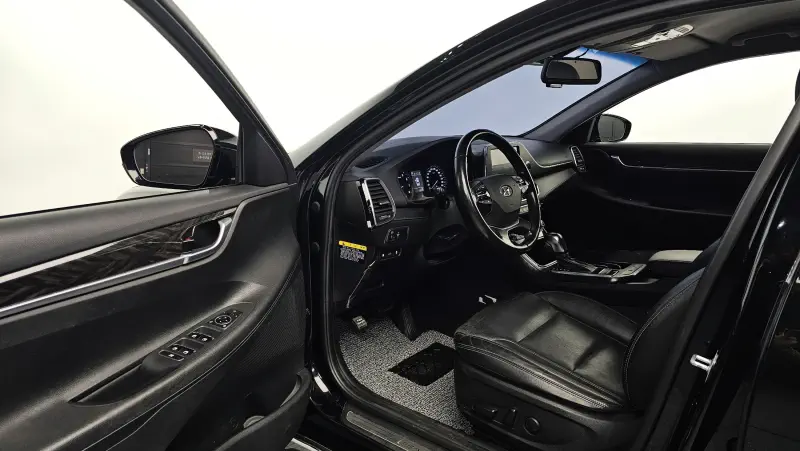 Hyundai Grandeur 2017 - фото 10