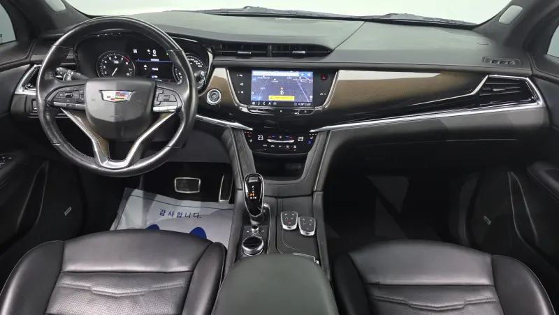 Cadillac XT6