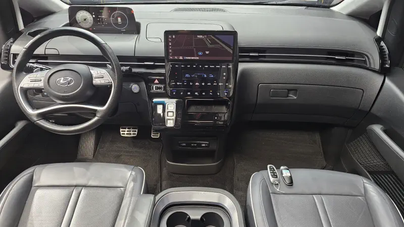 Hyundai Staria