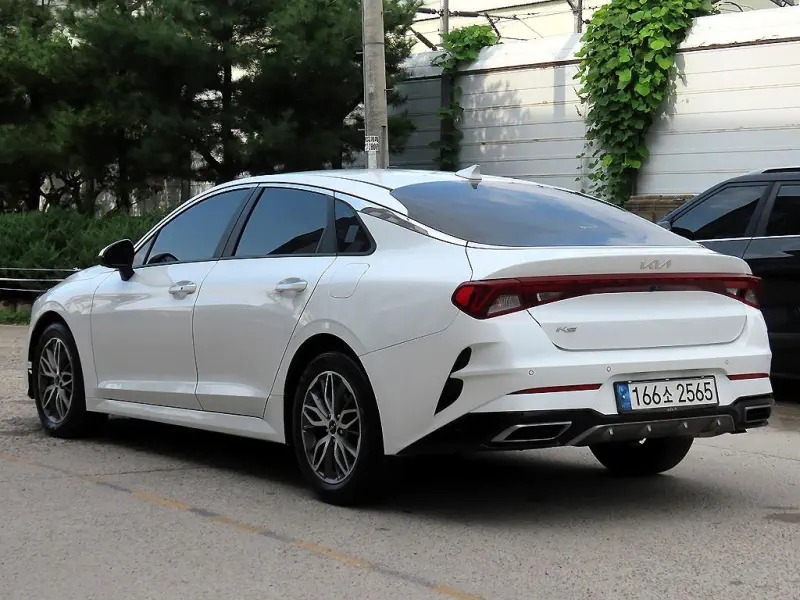 Kia K5 2022 - фото 3