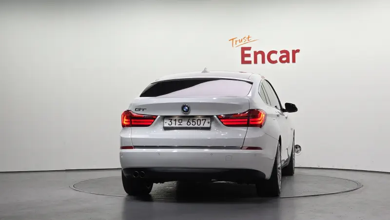 BMW 5-Series Gran Turismo