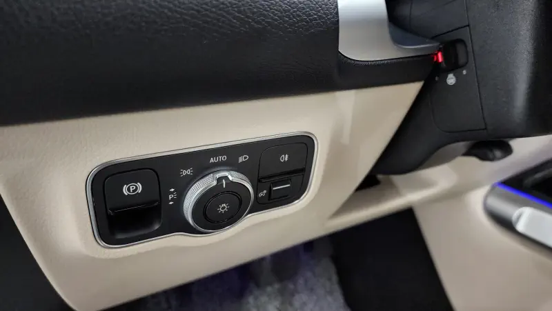 Mercedes-Benz GLB-Class