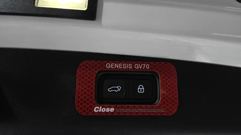 Genesis GV70