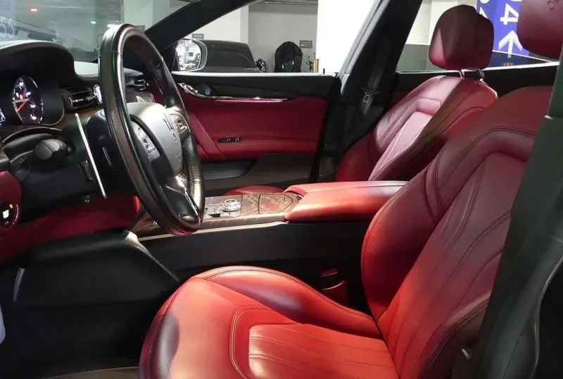 Maserati Quattroporte