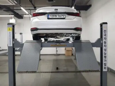Lexus ES300h