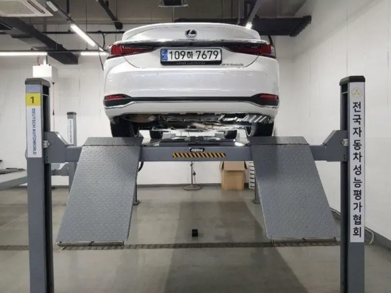 Lexus ES300h