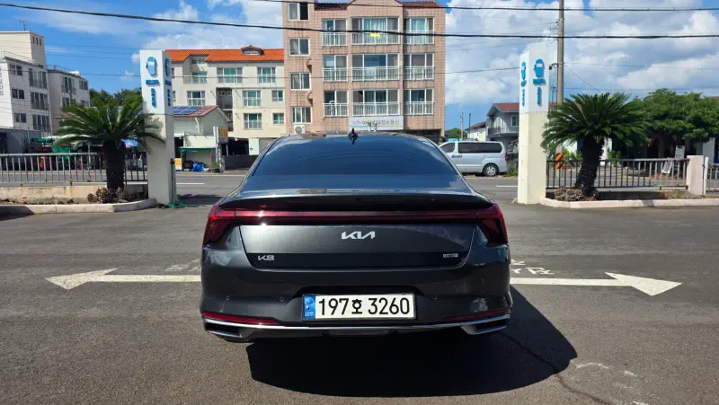 Kia K8