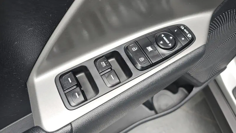 Kia Niro 2022 - фото 18
