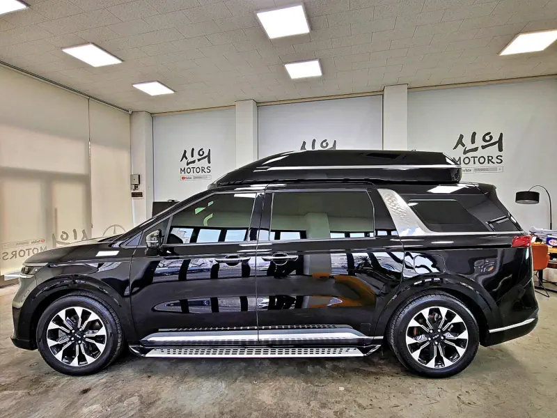 Kia Carnival 2022 - фото 5