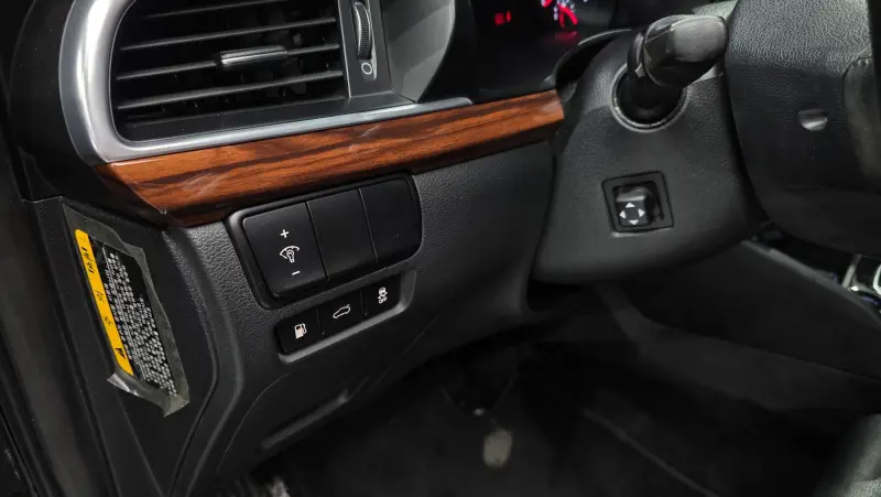 Kia K7 2016 - фото 17
