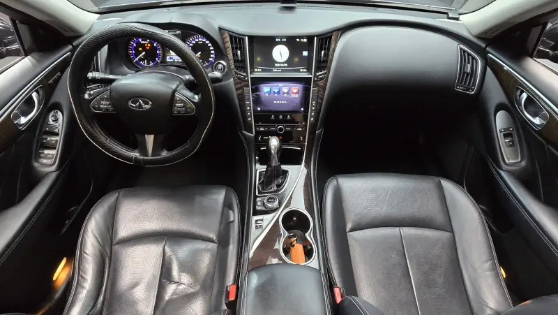 Infiniti Q50