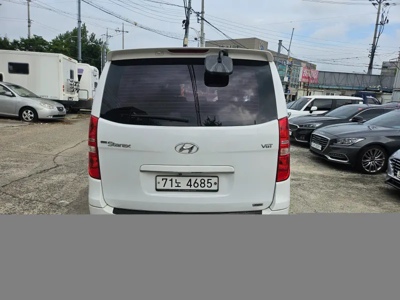 Hyundai Grand Starex