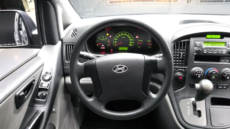 Hyundai Grand Starex