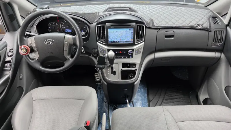 Hyundai Grand Starex