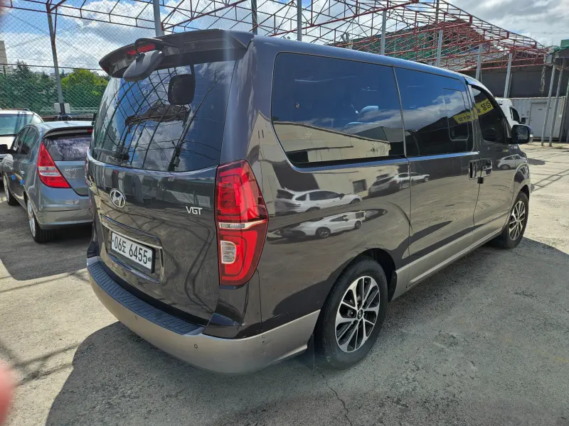 Hyundai Grand Starex 2019 - фото 5