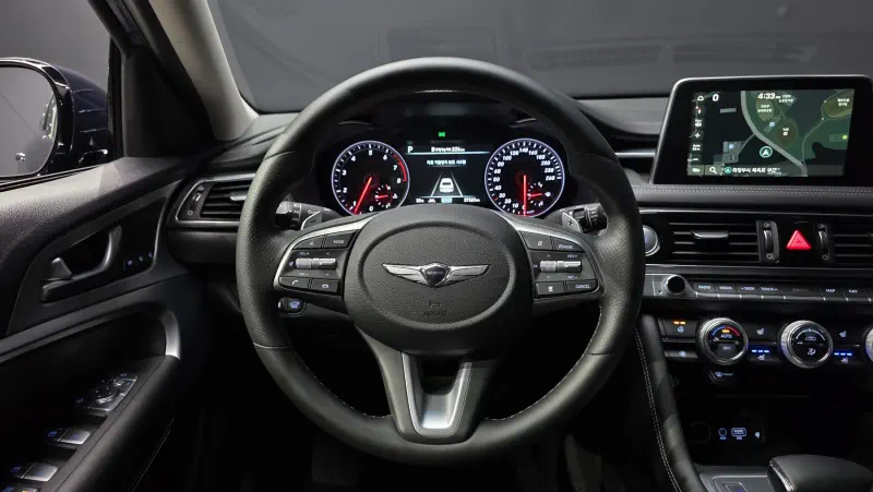 Genesis G70