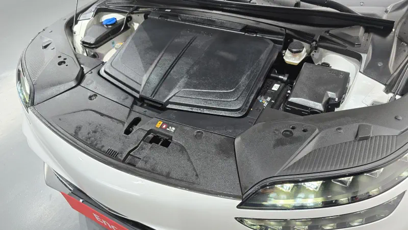 Genesis GV60