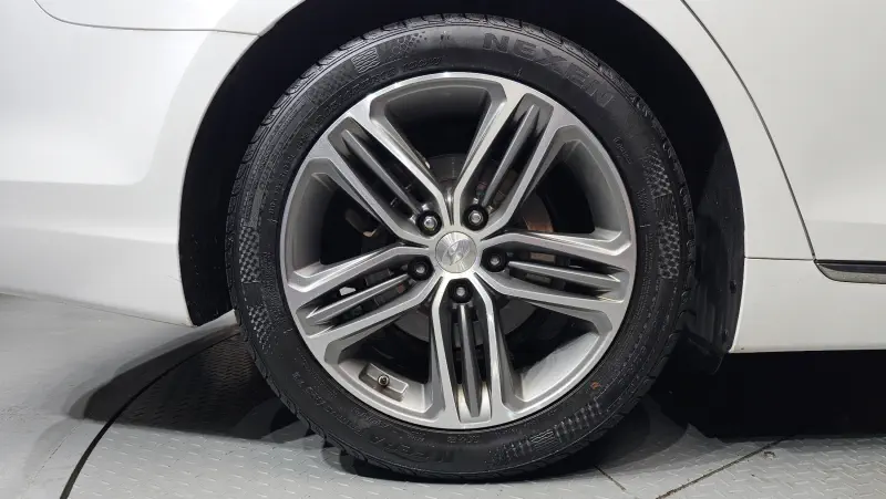 Hyundai Grandeur 2017 - фото 5
