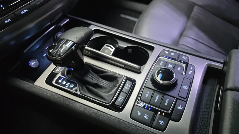 Hyundai Genesis 2014 - фото 9