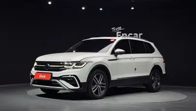 Volkswagen Tiguan Allspace 2023, 2.0 л, 53 576 км — купить с аукциона Кореи