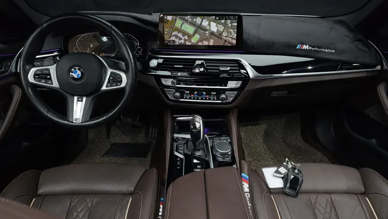 BMW 5-Series 2021 - фото 6