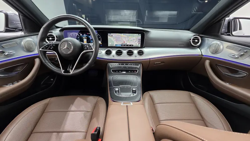Mercedes-Benz E-Class 2021 - фото 6