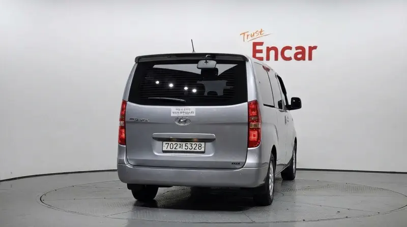 Hyundai Grand Starex