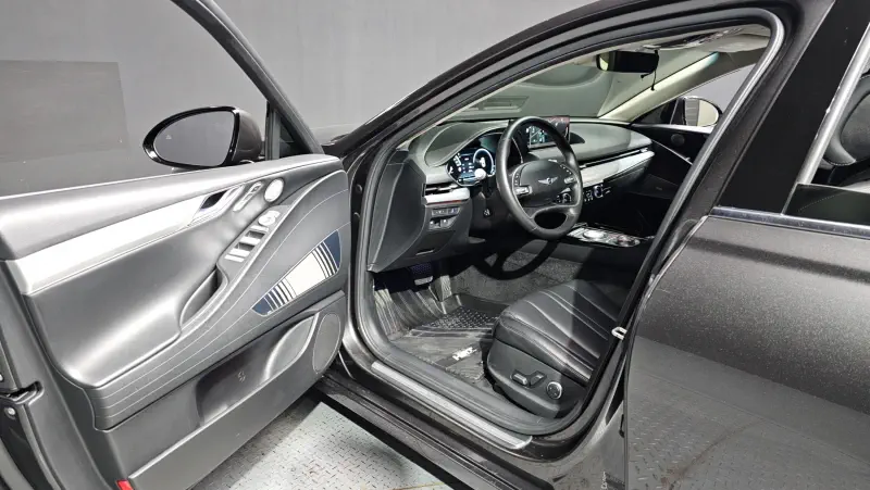 Genesis Electrified G80