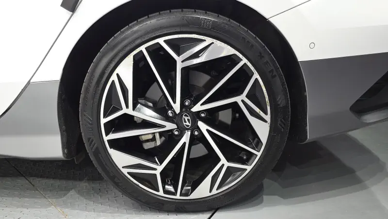 Hyundai Ioniq 6