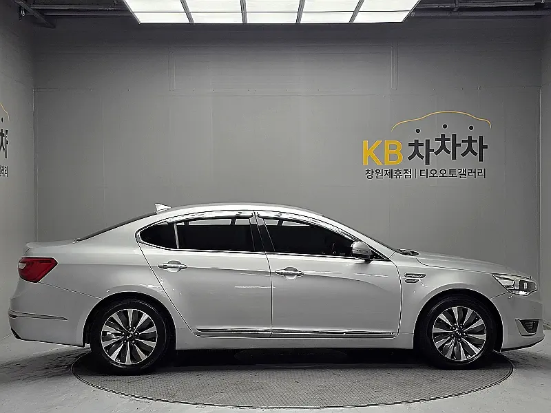 Kia K7