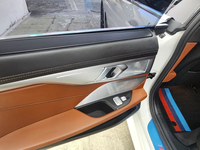 BMW 8-Series