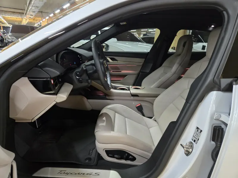 Porsche Taycan