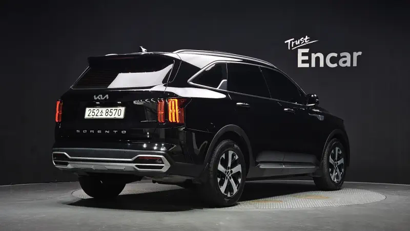 Kia Sorento 2021 - фото 2