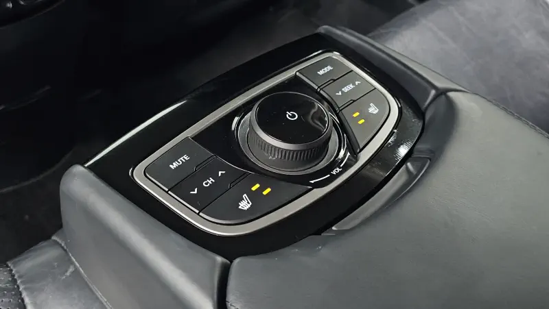 Hyundai Grandeur 2016 - фото 18